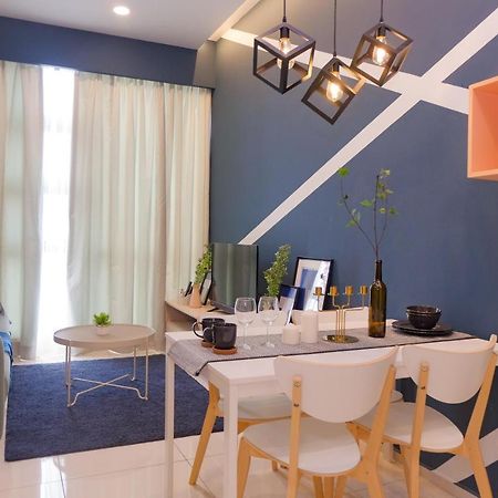 Robertson Cozy 3 Bedroom Family Suite With Netflix Kuala Lumpur Extérieur photo